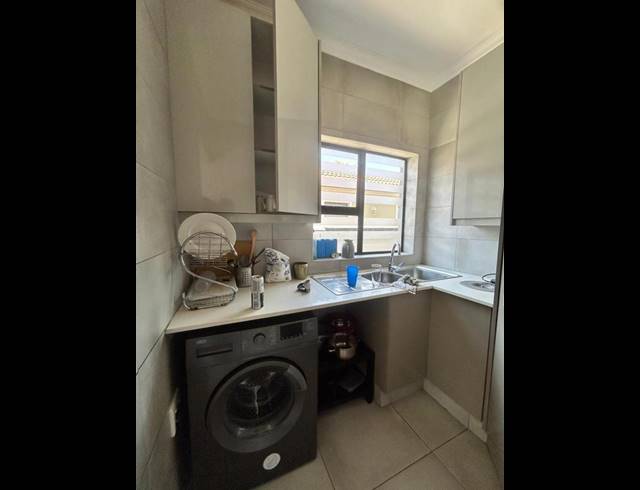 4 BEDROOM HOUSE FOR SALE IN HELDERWYK